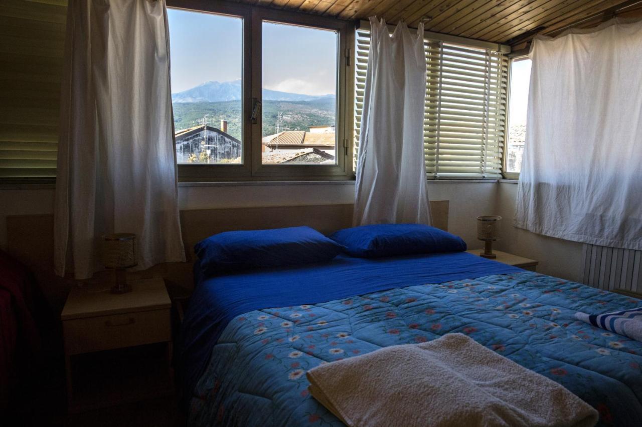 La Finestra Sull'Etna Villa Linguaglossa Kamer foto